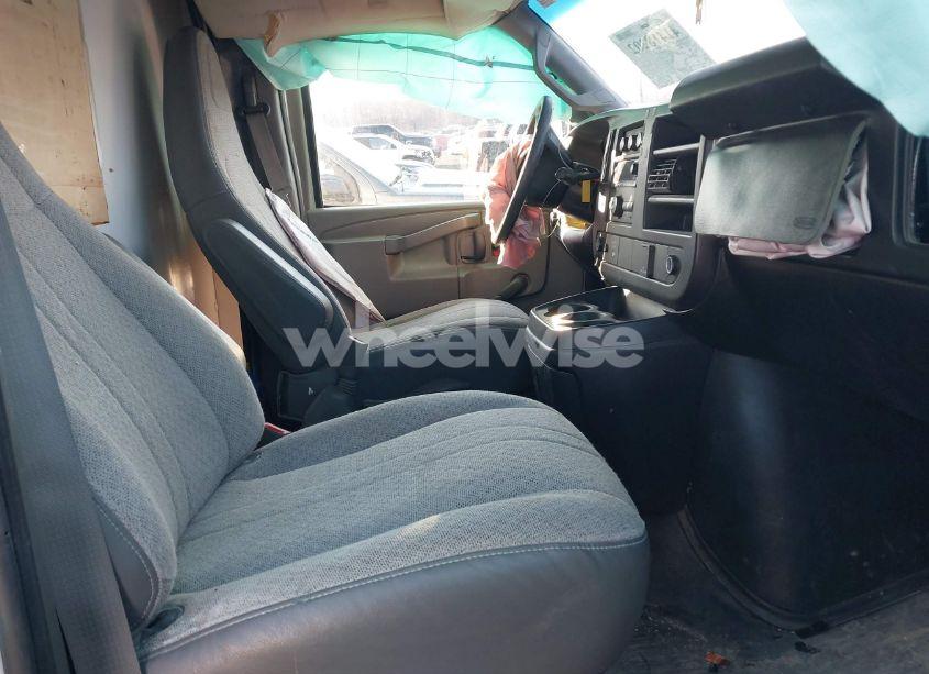 Photo 5 of 2019 Chevrolet Express CUTAWAY WORK VAN (VIN 1GB0GRFG9K1179273)