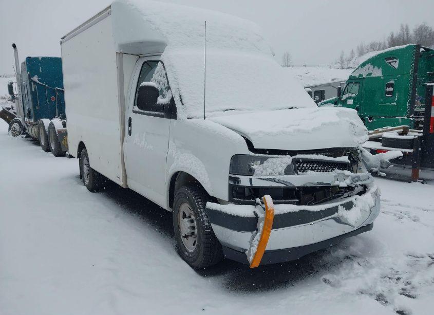 2020 Chevrolet Express CUTAWAY WORK VAN (VIN 1GB0GRFG9L1151703) main photo