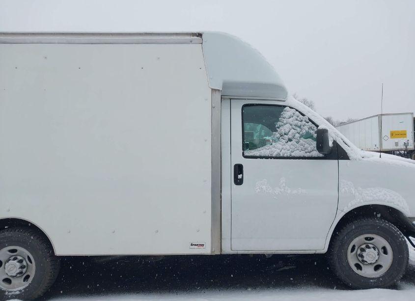 Photo 13 of 2020 Chevrolet Express CUTAWAY WORK VAN (VIN 1GB0GRFG9L1151703)