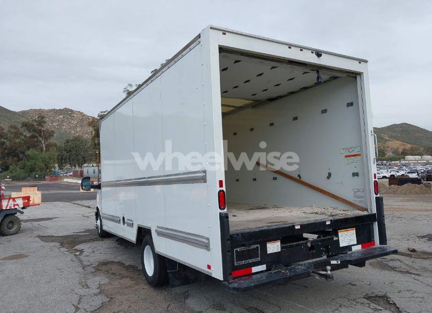 Photo 3 of 2019 Chevrolet Express CUTAWAY WORK VAN (VIN 1GB0GRFGXK1364349)