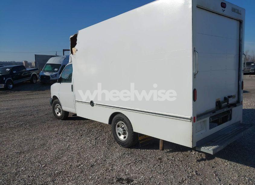 Photo 3 of 2020 Chevrolet Express CUTAWAY WORK VAN (VIN 1GB0GRFP1L1214650)