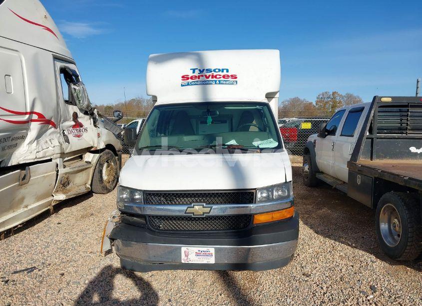 Photo 12 of 2021 Chevrolet Express CUTAWAY WORK VAN (VIN 1GB0GRFP2M1233225)