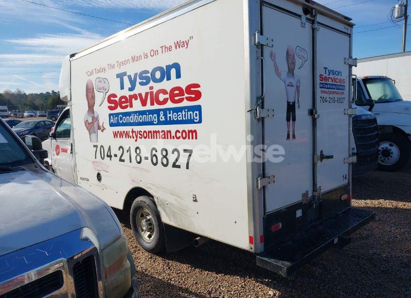 Photo 3 of 2021 Chevrolet Express CUTAWAY WORK VAN (VIN 1GB0GRFP2M1233225)