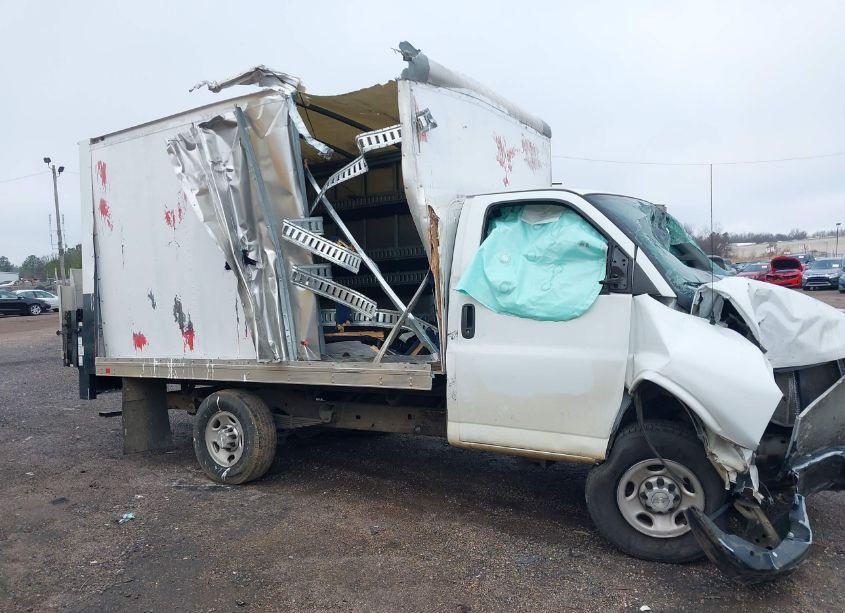 Photo 12 of 2019 Chevrolet Express CUTAWAY WORK VAN (VIN 1GB0GRFP5K1370561)