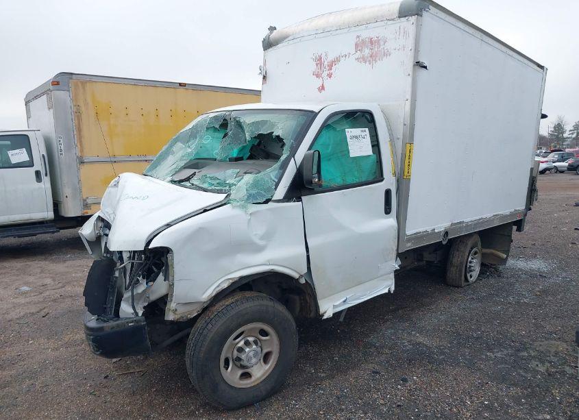 Photo 2 of 2019 Chevrolet Express CUTAWAY WORK VAN (VIN 1GB0GRFP5K1370561)