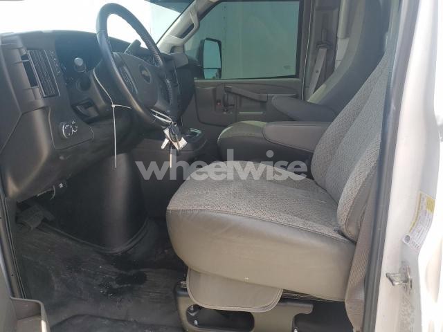 Photo 2 of 2023 CHEVROLET 3500 EXPRESS (VIN 1GB0GRFP8P1120075)