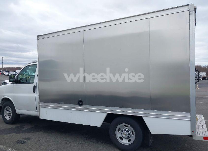 Photo 14 of 2023 Chevrolet Express CUTAWAY WORK VAN (VIN 1GB0GSF70P1186241)