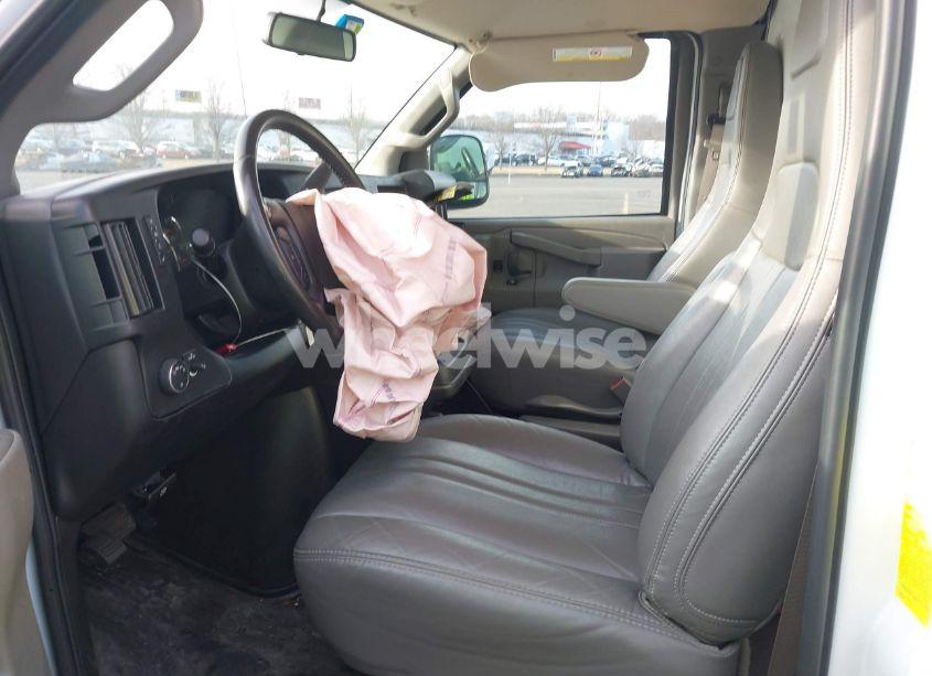 Photo 6 of 2023 Chevrolet Express CUTAWAY WORK VAN (VIN 1GB0GSF70P1186241)