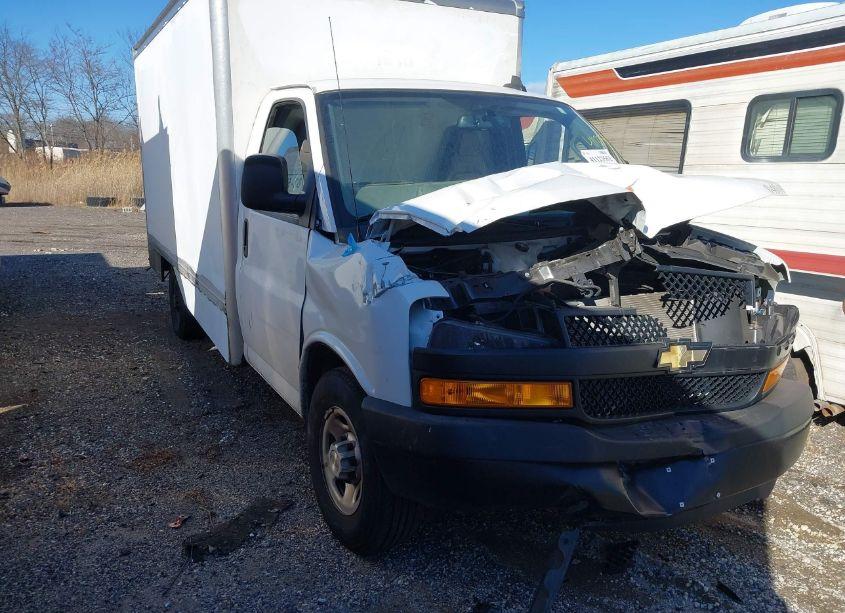 2023 Chevrolet Express CUTAWAY WORK VAN (VIN 1GB0GSF74P1112031) main photo