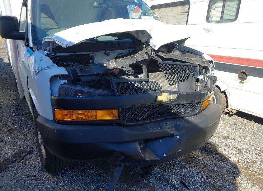Photo 10 of 2023 Chevrolet Express CUTAWAY WORK VAN (VIN 1GB0GSF74P1112031)
