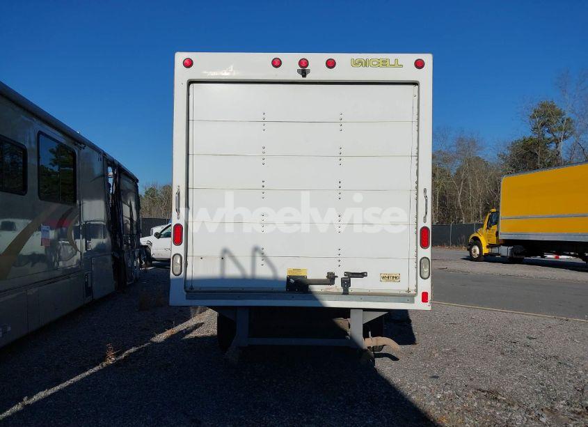 Photo 15 of 2018 Chevrolet Express CUTAWAY WORK VAN (VIN 1GB0GSFG0J1169009)