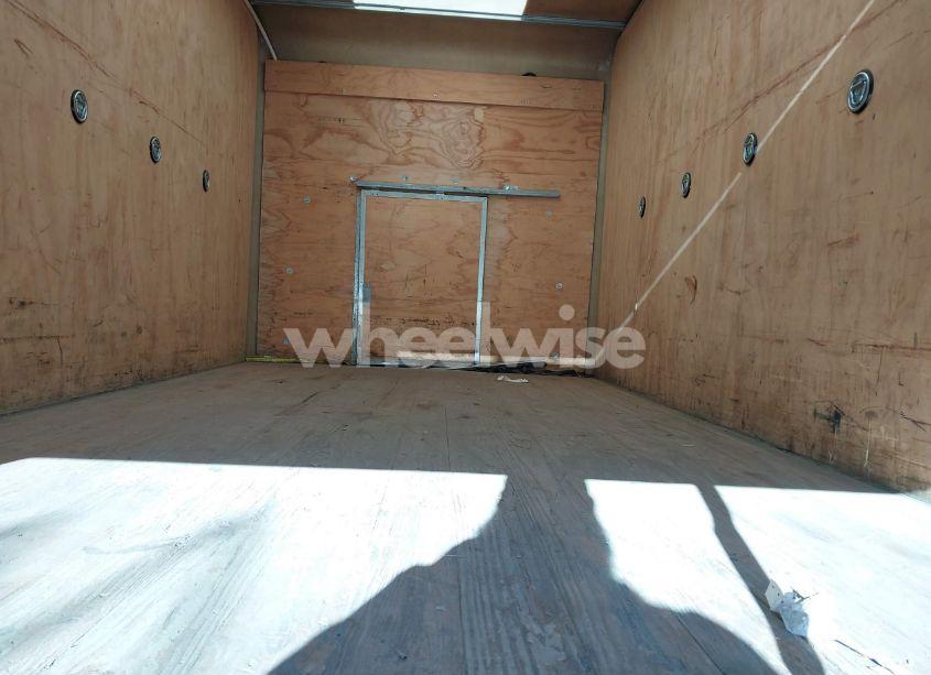 Photo 7 of 2018 Chevrolet Express CUTAWAY WORK VAN (VIN 1GB0GSFG0J1169009)