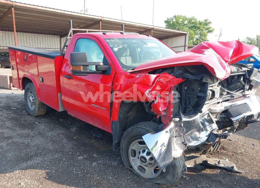 2016 Chevrolet Silverado 2500HD WT (VIN 1GB0KUEG7GZ242267) main photo