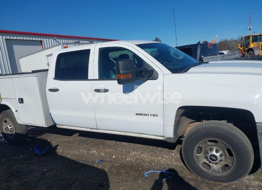 Photo 13 of 2016 Chevrolet Silverado 2500HD WT (VIN 1GB1CUEG0GF261679)