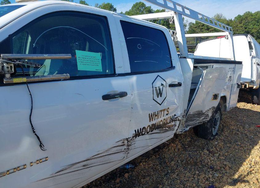 Photo 11 of 2017 Chevrolet Silverado 2500HD (VIN 1GB1CUEG6HF122142)