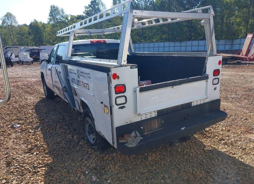 Photo 3 of 2017 Chevrolet Silverado 2500HD (VIN 1GB1CUEG6HF122142)