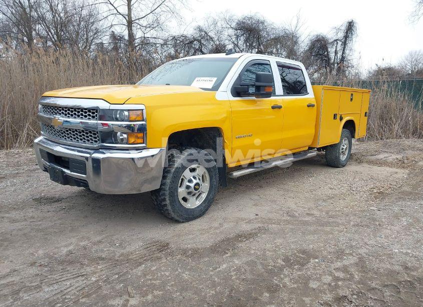Photo 2 of 2019 Chevrolet Silverado 2500HD LT (VIN 1GB1KSEG4KF201713)