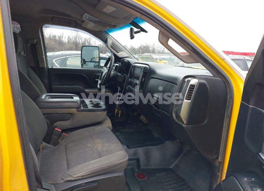 Photo 5 of 2019 Chevrolet Silverado 2500HD LT (VIN 1GB1KSEG4KF201713)