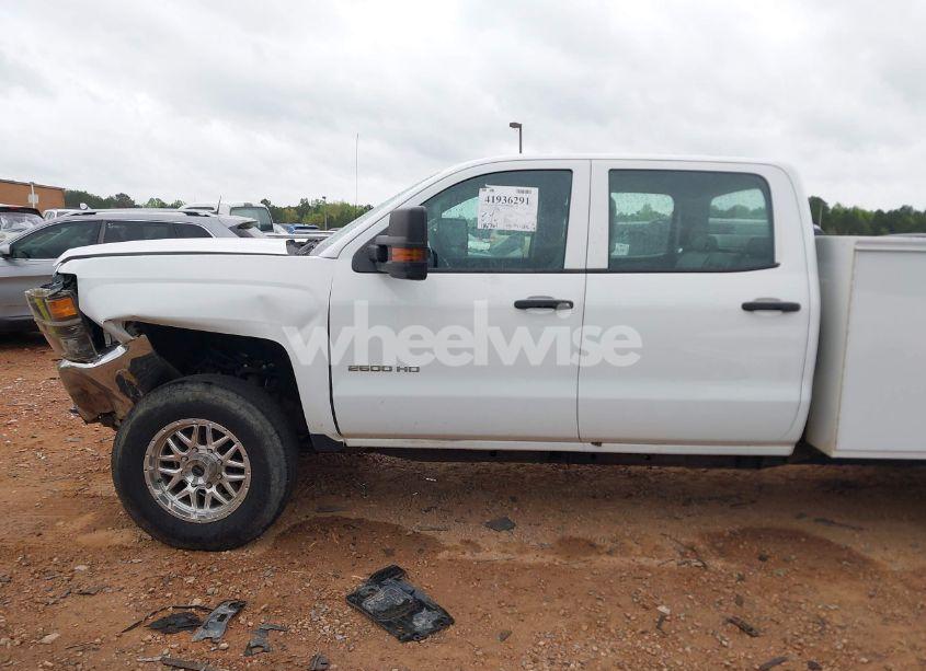 Photo 14 of 2017 Chevrolet Silverado 2500HD WT (VIN 1GB1KUEGXHF219881)