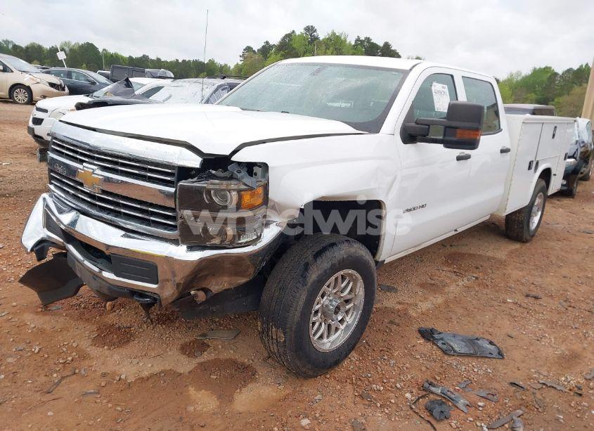 Photo 2 of 2017 Chevrolet Silverado 2500HD WT (VIN 1GB1KUEGXHF219881)