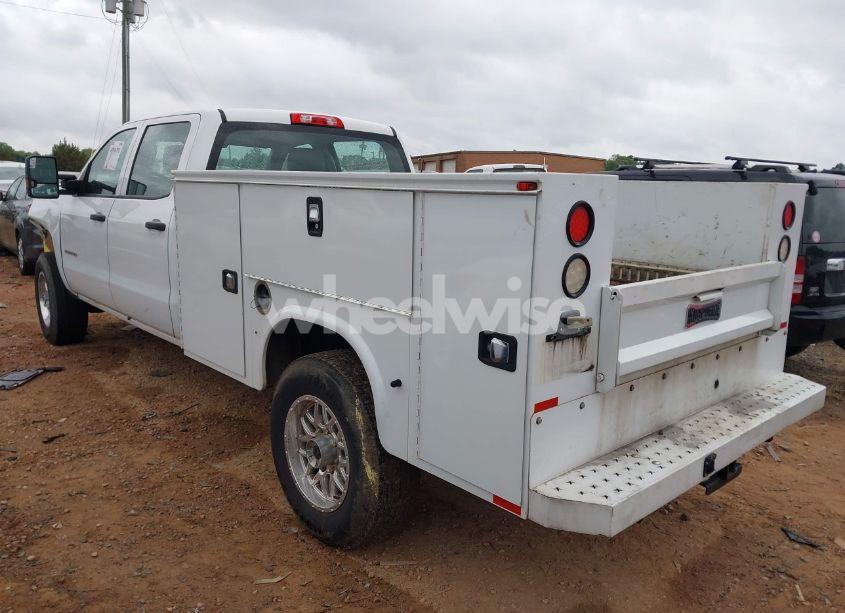 Photo 3 of 2017 Chevrolet Silverado 2500HD WT (VIN 1GB1KUEGXHF219881)