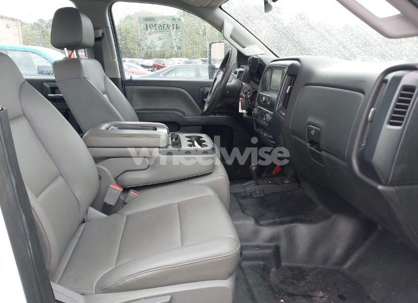 Photo 5 of 2017 Chevrolet Silverado 2500HD WT (VIN 1GB1KUEGXHF219881)