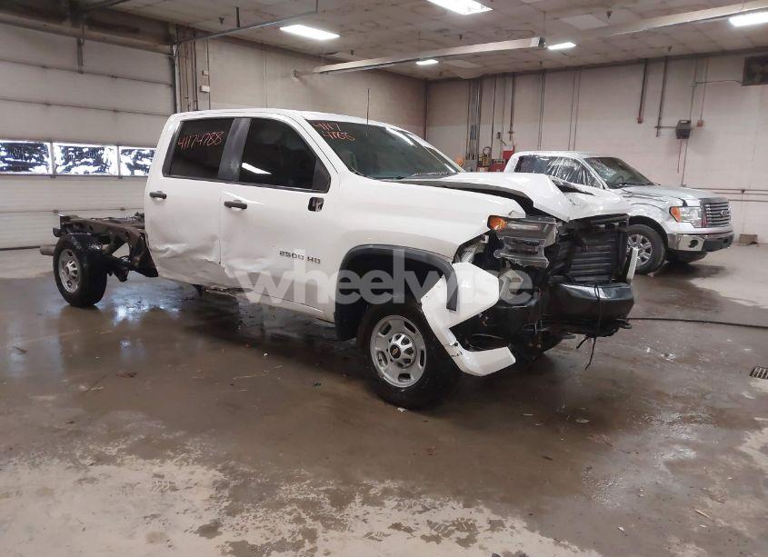 2021 Chevrolet Silverado 2500HD (VIN 1GB1YLEY2MF203086) main photo