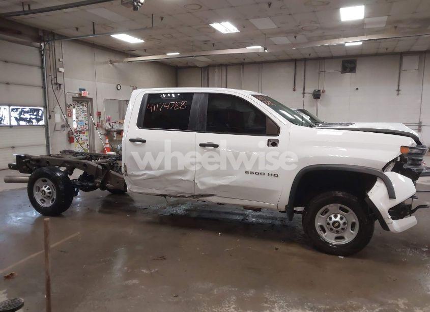 Photo 14 of 2021 Chevrolet Silverado 2500HD (VIN 1GB1YLEY2MF203086)