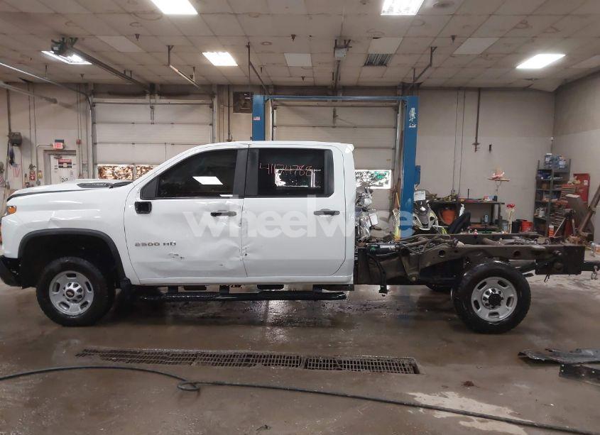 Photo 15 of 2021 Chevrolet Silverado 2500HD (VIN 1GB1YLEY2MF203086)