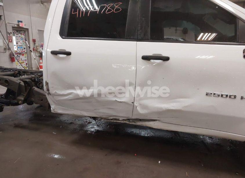 Photo 18 of 2021 Chevrolet Silverado 2500HD (VIN 1GB1YLEY2MF203086)