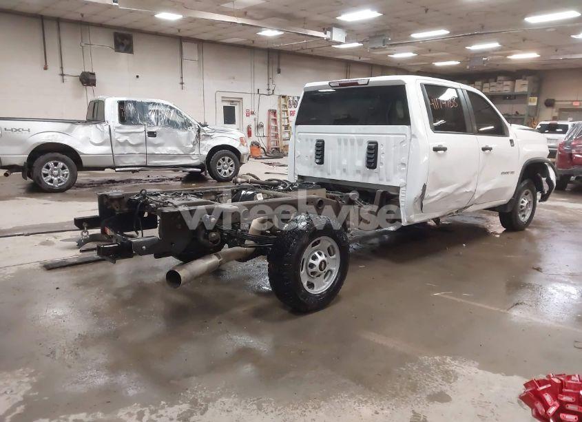 Photo 4 of 2021 Chevrolet Silverado 2500HD (VIN 1GB1YLEY2MF203086)