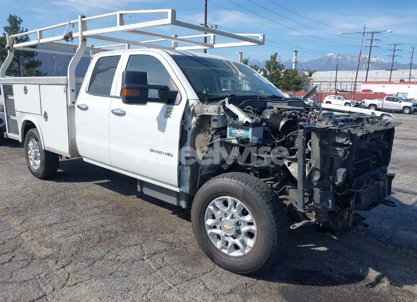 2015 Chevrolet Silverado 2500HD WT (VIN 1GB2CUE88FZ536595) main photo