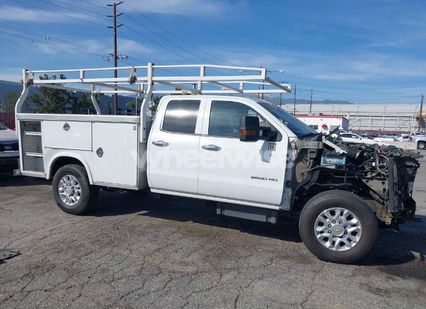 Photo 14 of 2015 Chevrolet Silverado 2500HD WT (VIN 1GB2CUE88FZ536595)