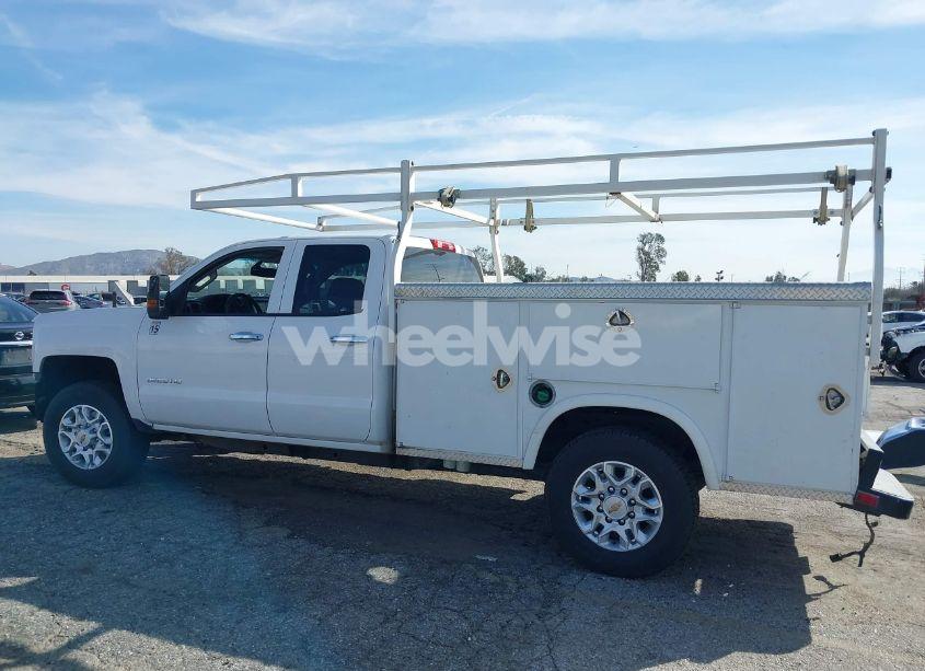 Photo 15 of 2015 Chevrolet Silverado 2500HD WT (VIN 1GB2CUE88FZ536595)