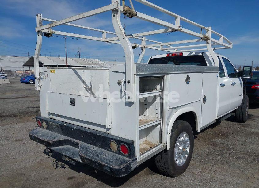 Photo 4 of 2015 Chevrolet Silverado 2500HD WT (VIN 1GB2CUE88FZ536595)