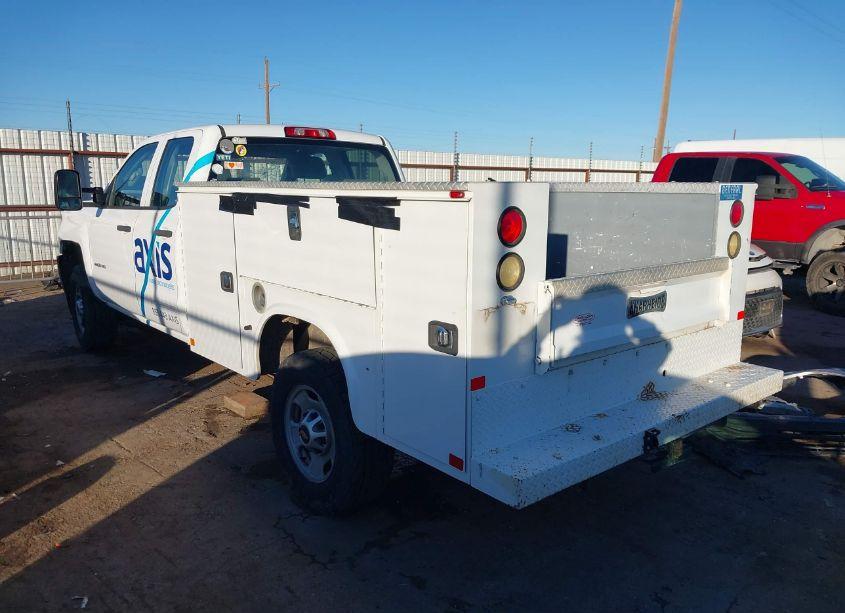 Photo 3 of 2017 Chevrolet Silverado 2500HD WT (VIN 1GB2CUEG1HZ182767)