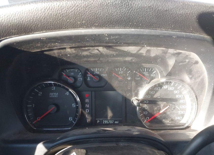 Photo 7 of 2017 Chevrolet Silverado 2500HD WT (VIN 1GB2CUEG1HZ182767)