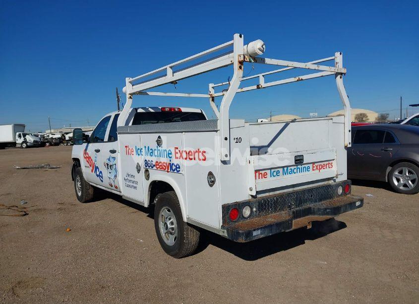 Photo 3 of 2015 Chevrolet Silverado 2500HD WT (VIN 1GB2CUEG3FZ115617)