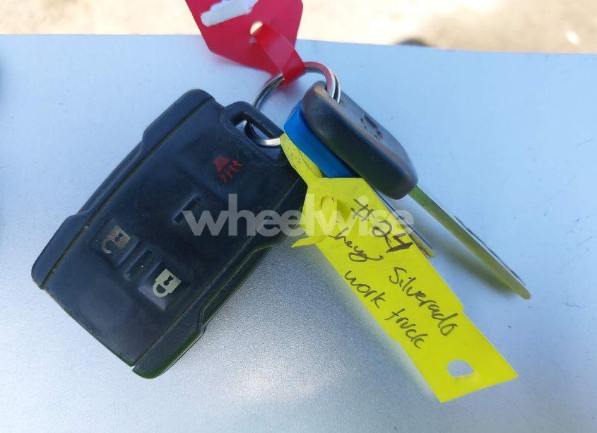 Photo 11 of 2017 Chevrolet Silverado 2500HD WT (VIN 1GB2CUEG7HZ389826)