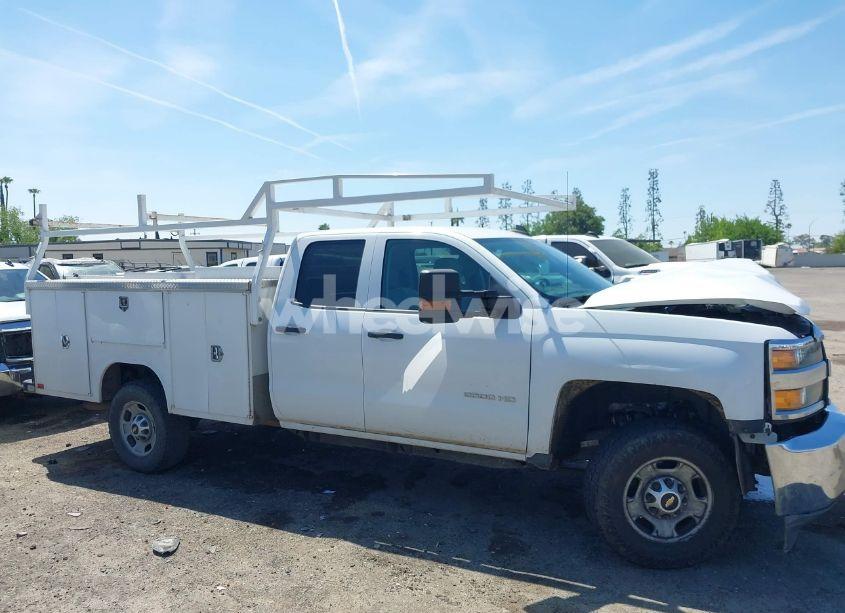 Photo 13 of 2017 Chevrolet Silverado 2500HD WT (VIN 1GB2CUEG7HZ389826)