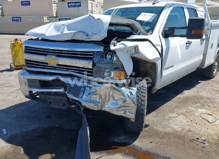 Photo 6 of 2017 Chevrolet Silverado 2500HD WT (VIN 1GB2CUEG7HZ389826)