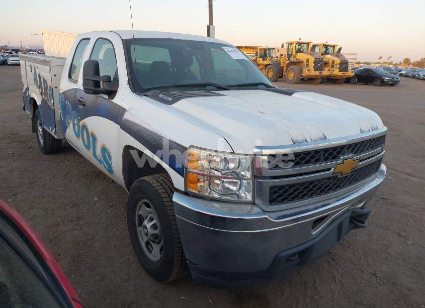 2013 Chevrolet Silverado 2500HD WORK TRUCK (VIN 1GB2CVCG0DZ235042) main photo