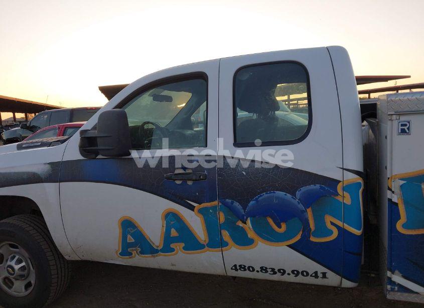 Photo 14 of 2013 Chevrolet Silverado 2500HD WORK TRUCK (VIN 1GB2CVCG0DZ235042)