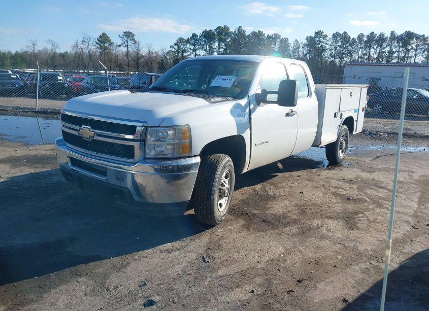 Photo 2 of 2011 Chevrolet Silverado 2500HD WORK TRUCK (VIN 1GB2CVCG1BZ259069)