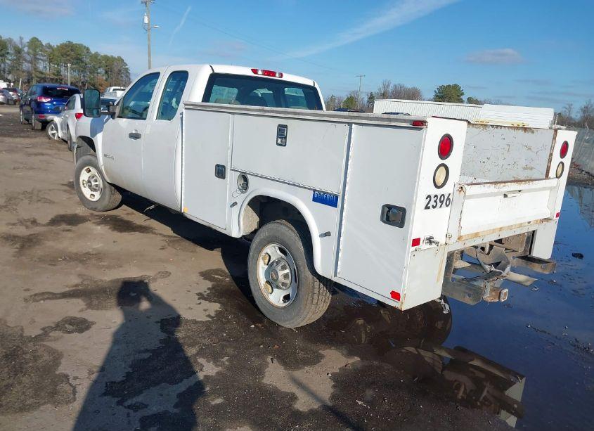 Photo 3 of 2011 Chevrolet Silverado 2500HD WORK TRUCK (VIN 1GB2CVCG1BZ259069)