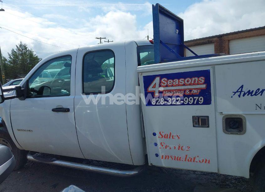 Photo 14 of 2011 Chevrolet Silverado 2500HD WORK TRUCK (VIN 1GB2CVCG3BZ207507)