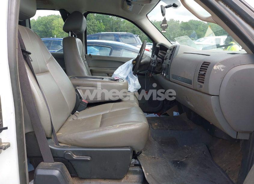 Photo 5 of 2011 Chevrolet Silverado 2500HD WORK TRUCK (VIN 1GB2CVCG3BZ207507)