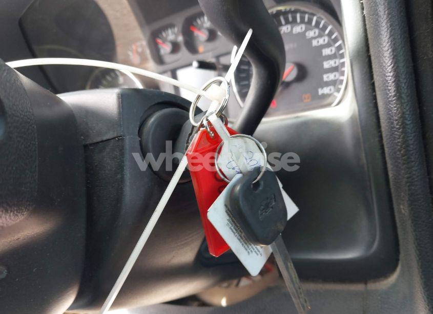 Photo 11 of 2018 Chevrolet Silverado 2500HD WT (VIN 1GB2KUEG2JZ233878)