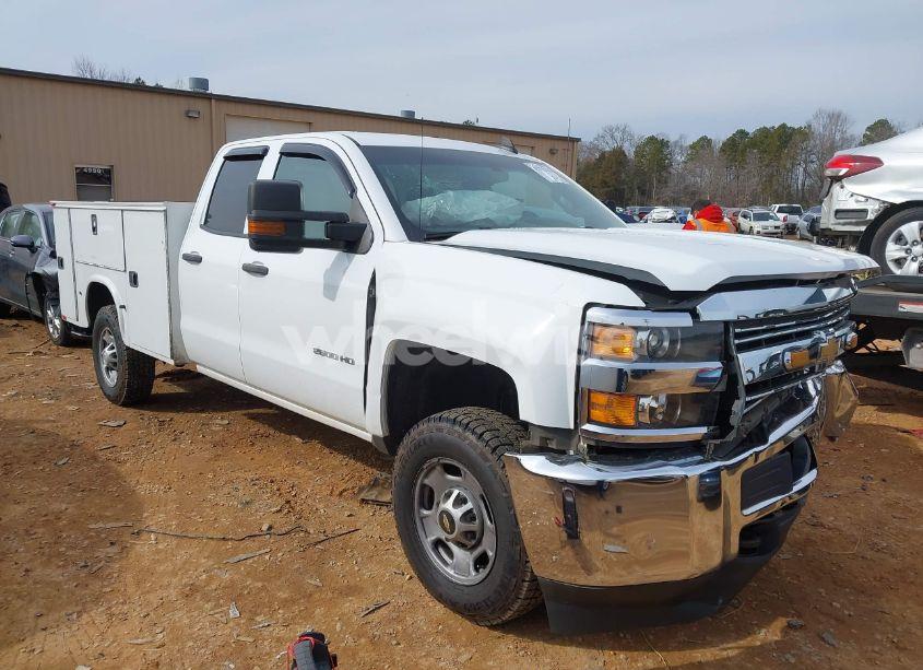 2015 Chevrolet Silverado 2500HD WT (VIN 1GB2KUEG7FZ525808) main photo