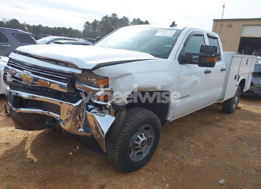 Photo 2 of 2015 Chevrolet Silverado 2500HD WT (VIN 1GB2KUEG7FZ525808)